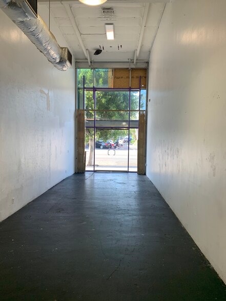 More Photos Of 7318 Melrose Ave, Los Angeles Storefront Retail Office For Sale