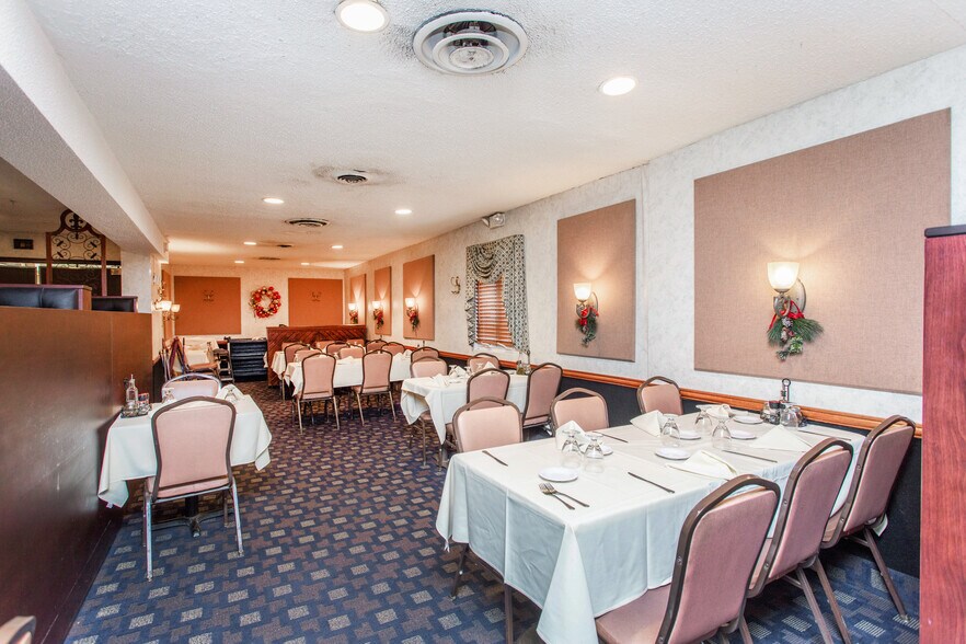 More Photos Of 126 Mariaville Rd, Schenectady General Retail For Sale