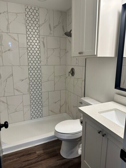 More Photos Of , Onalaska Unknown For Sale