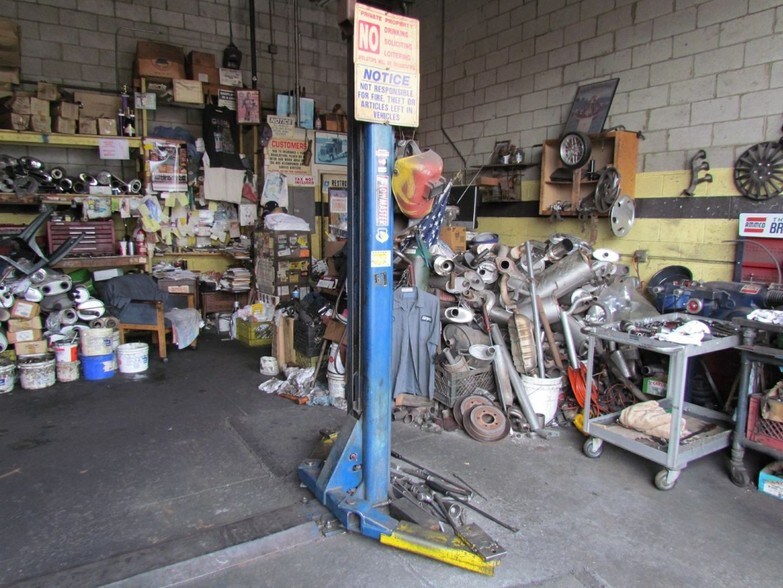More Photos Of 3137 W Imperial Hwy, Inglewood Auto Repair For Lease