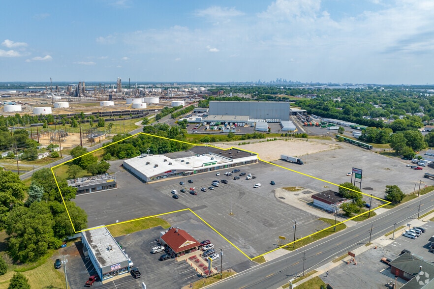 Primary Photo Of 545 W Broad St, Paulsboro Storefront For Sale