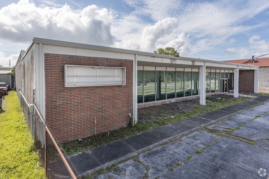 Primary Photo Of , Jacksonville Industrial For Sale