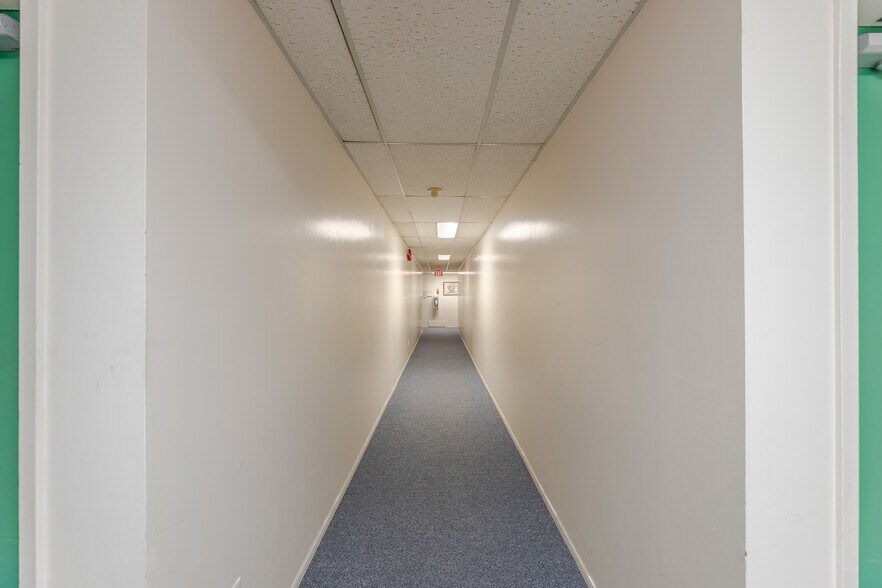 More Photos Of 157 Wade Av W, Penticton Apartments For Sale