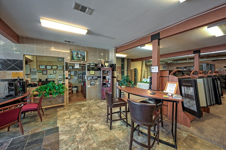 More Photos Of 4052 Shasta Dam Blvd, Shasta Lake Freestanding For Sale