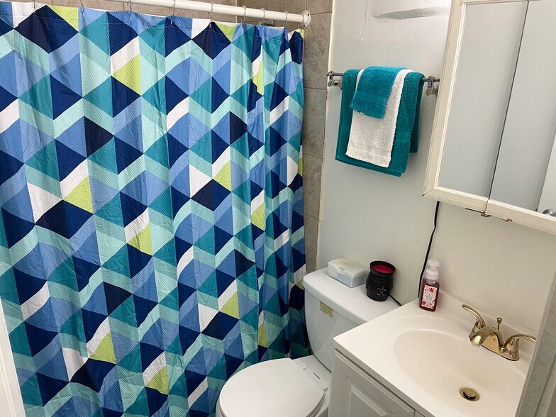 More Photos Of 5017 W 14th St, Cicero Apartments For Sale