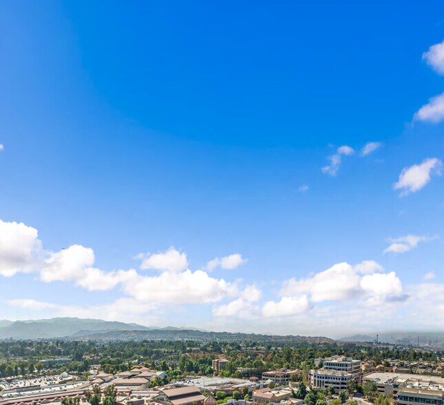 More Photos Of 21060 Centre Pointe Pky, Santa Clarita Medical For Sale