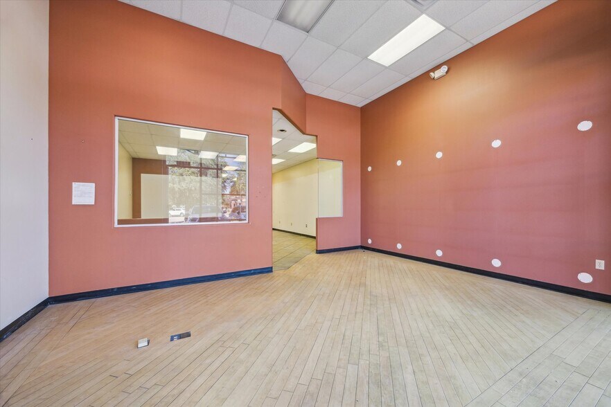 More Photos Of 16512-16580 El Camino Real St, Houston Storefront For Lease