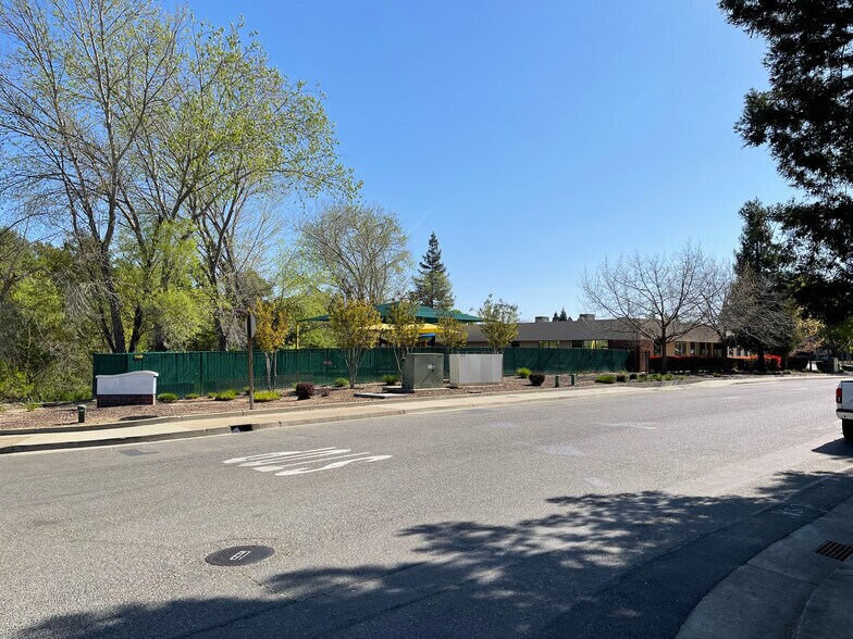 More Photos Of 2317 Gold Meadow Way, Gold River Office For Sale