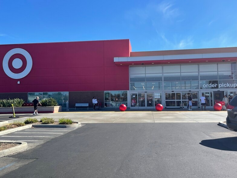 More Photos Of 8251 Mira Mesa Blvd, San Diego Unknown For Lease