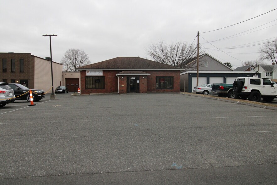 More Photos Of 68 Baldwin St, West Springfield Storefront Retail Office For Lease