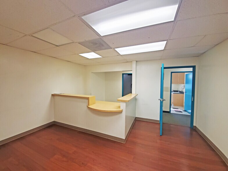 More Photos Of 323 N Prairie Ave, Inglewood Medical For Lease