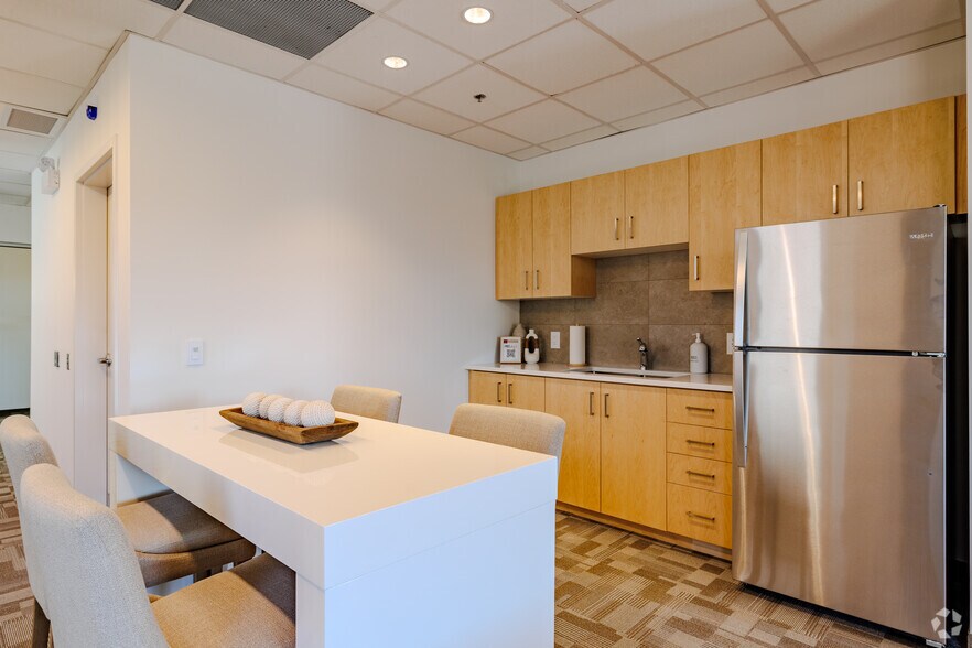 More Photos Of 301 Westmount Rd W, Kitchener Apartments For Lease