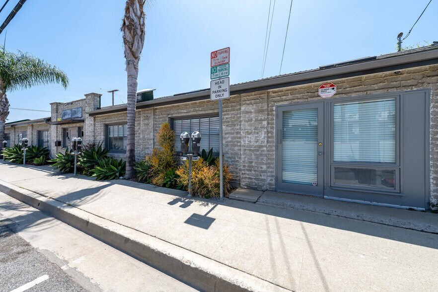 More Photos Of 2928-2950 Nebraska Ave, Santa Monica Loft Creative Space For Lease