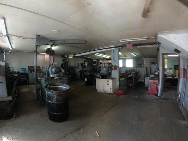 More Photos Of 1128 N Main St, Uhrichsville Manufacturing For Sale