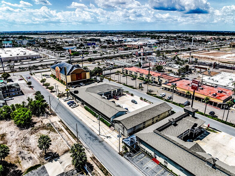 More Photos Of 1505 S 9th St, McAllen Hotel For Sale