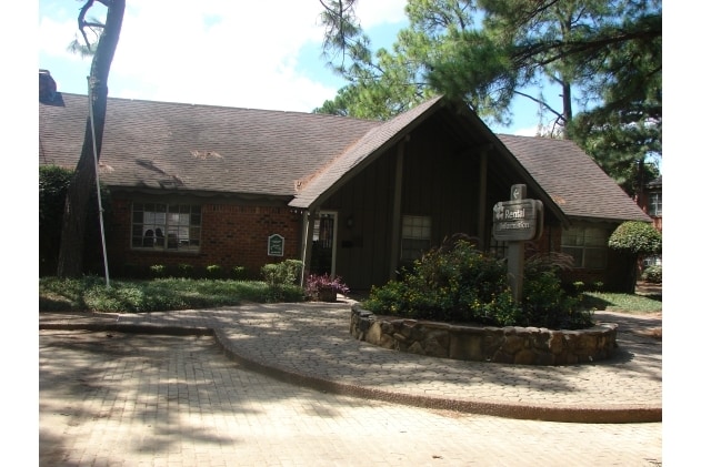 More Photos Of 3235 S Mendenhall Rd, Memphis Apartments For Sale