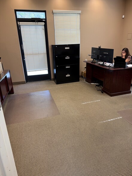 More Photos Of 6206 W Desert Inn Rd, Las Vegas Office For Lease