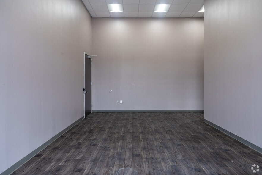 More Photos Of 13462 FM 529 Rd, Houston Light Distribution For Sale