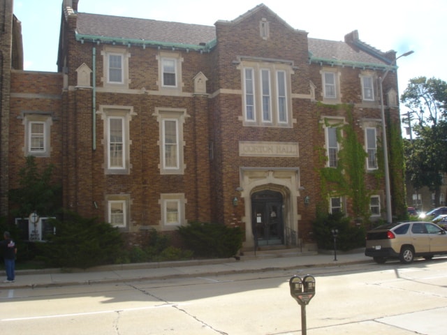 More Photos Of 801 Wisconsin Ave, Racine Schools For Sale