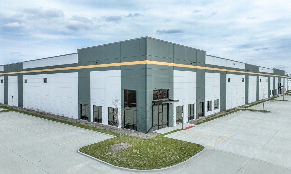 Primary Photo Of 13801 George Bush Ct, Huntley Warehouse For Lease