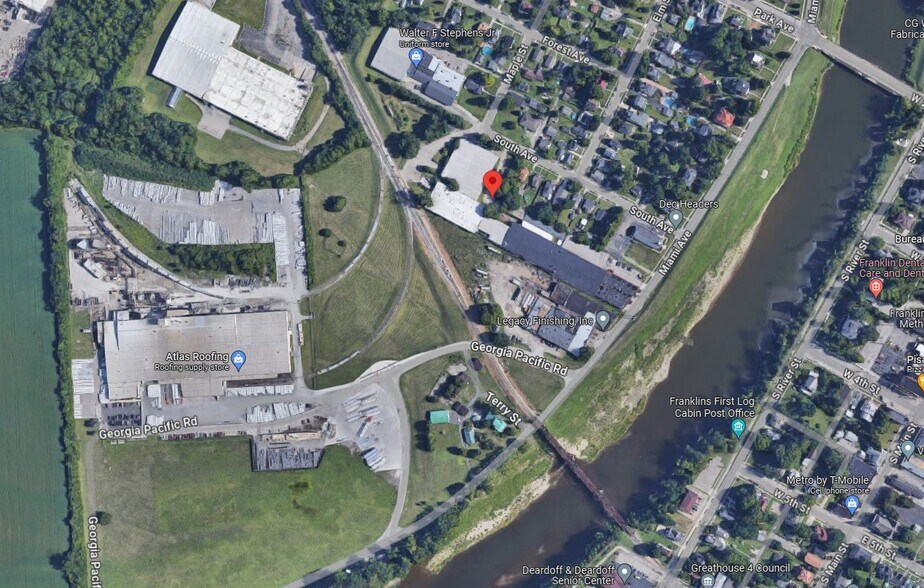 More Photos Of 413 Oxford Rd, Franklin Manufacturing For Sale