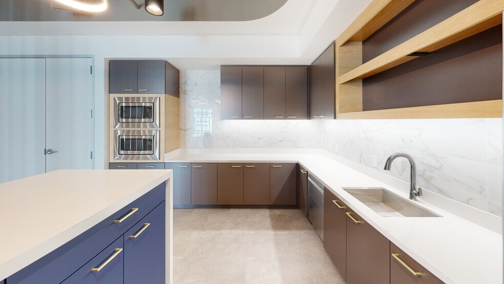 More Photos Of 2777 Crystal Dr, Arlington Unknown For Sale