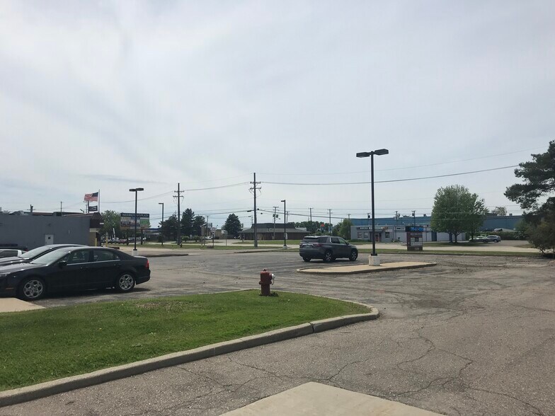 More Photos Of 33200 Dequindre Rd, Sterling Heights Medical For Lease