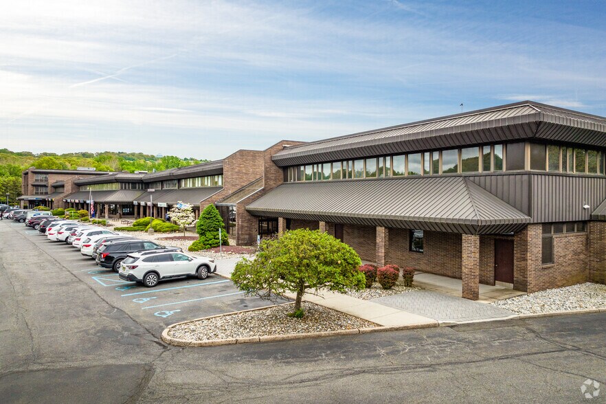More Photos Of 1003-1031 McBride Ave, Woodland Park Medical For Lease