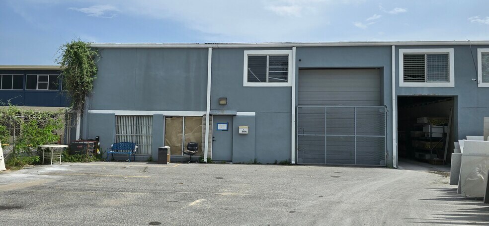 Primary Photo Of 310 W Grant St, Orlando Warehouse For Lease
