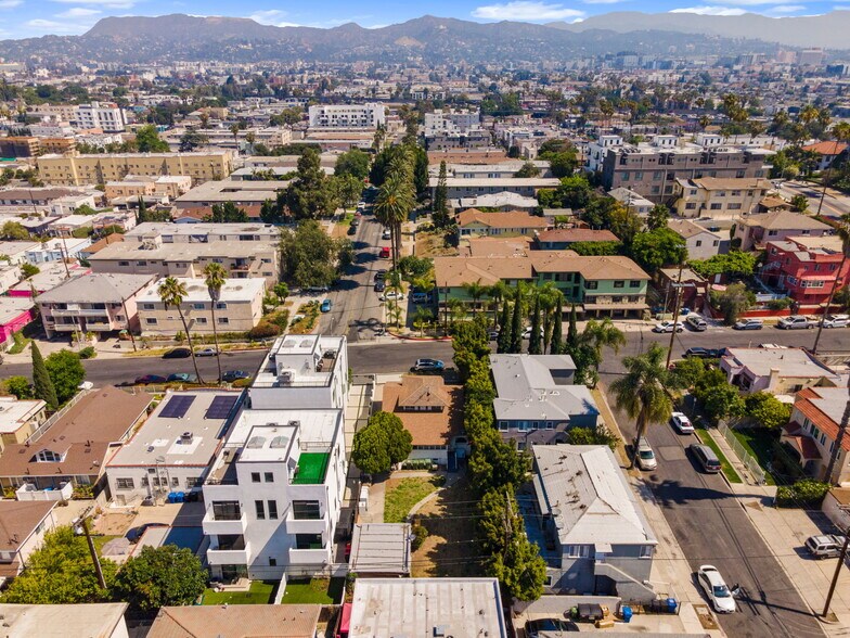 More Photos Of 4458 Maplewood Ave, Los Angeles Multifamily For Sale