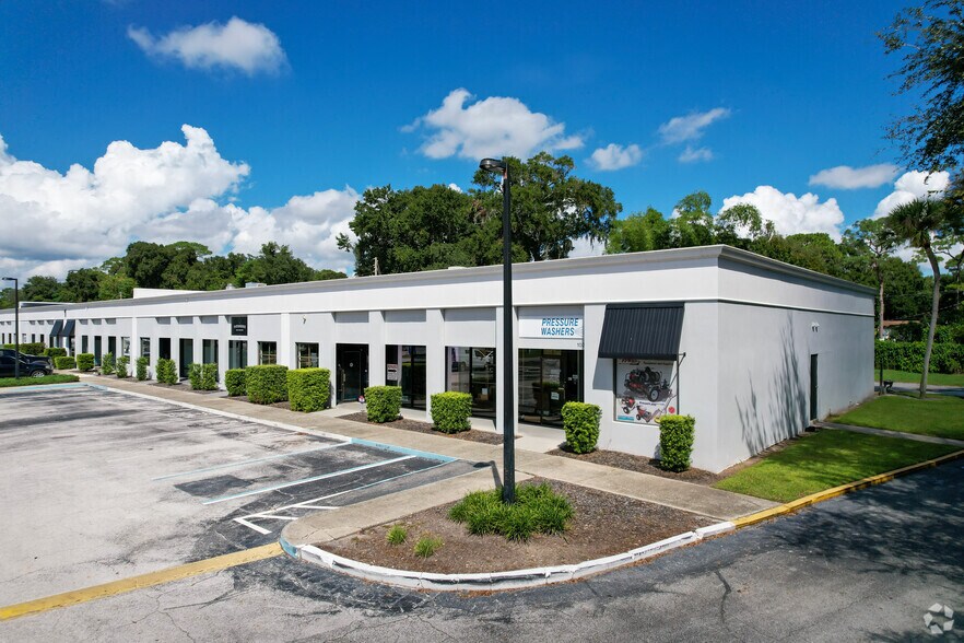 Primary Photo Of 102-134 Live Oaks Blvd, Casselberry Unknown For Lease