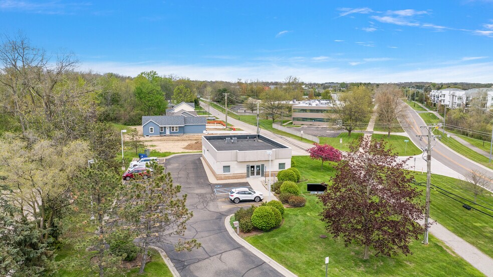 More Photos Of 3297 Five Points Dr, Auburn Hills Office For Sale