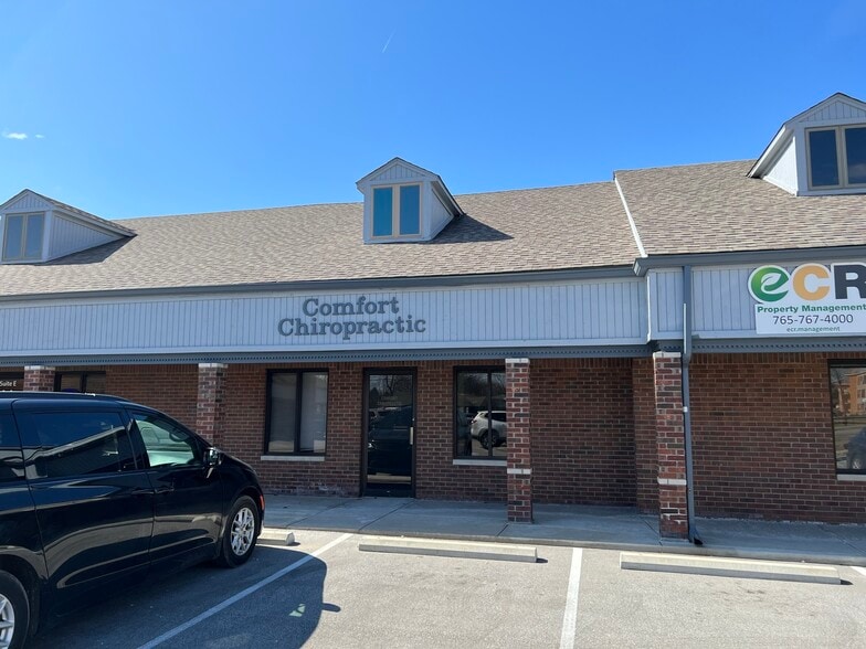 More Photos Of 8802 S Madison Ave, Indianapolis Storefront Retail Office For Lease