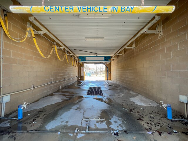 More Photos Of 223 Main, Newkirk Service For Sale