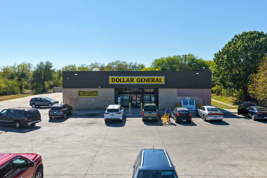 More Photos Of 5360 W Military Dr, San Antonio Freestanding For Sale