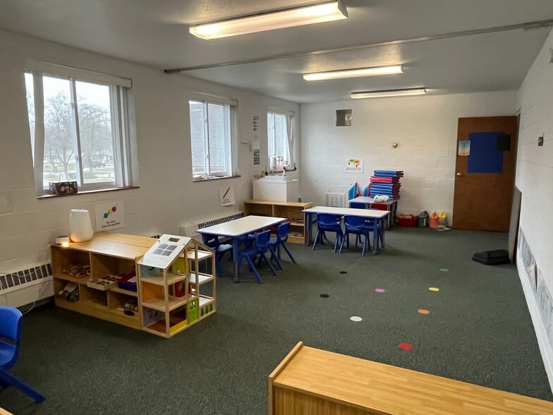 More Photos Of 1717 E Sugnet Rd, Midland Religious Facility For Sale