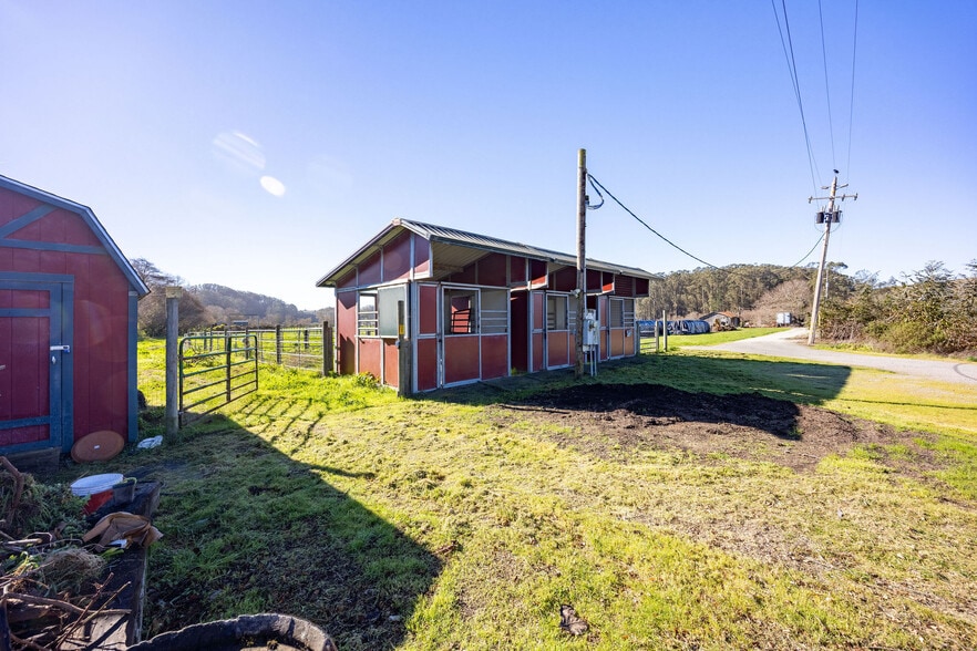 More Photos Of 393 Stage Rd, Pescadero Hospitality For Sale