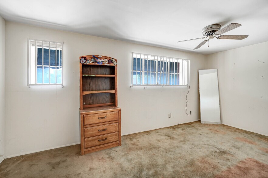 More Photos Of 376 N D St, San Bernardino Storefront Retail Office For Sale