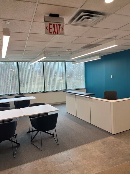 More Photos Of 135 Corporate Centre Dr, Scott Depot Office For Lease