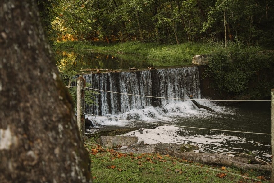 More Photos Of 21405 Parks Mill Rd, Abingdon Lodge Meeting Hall For Sale