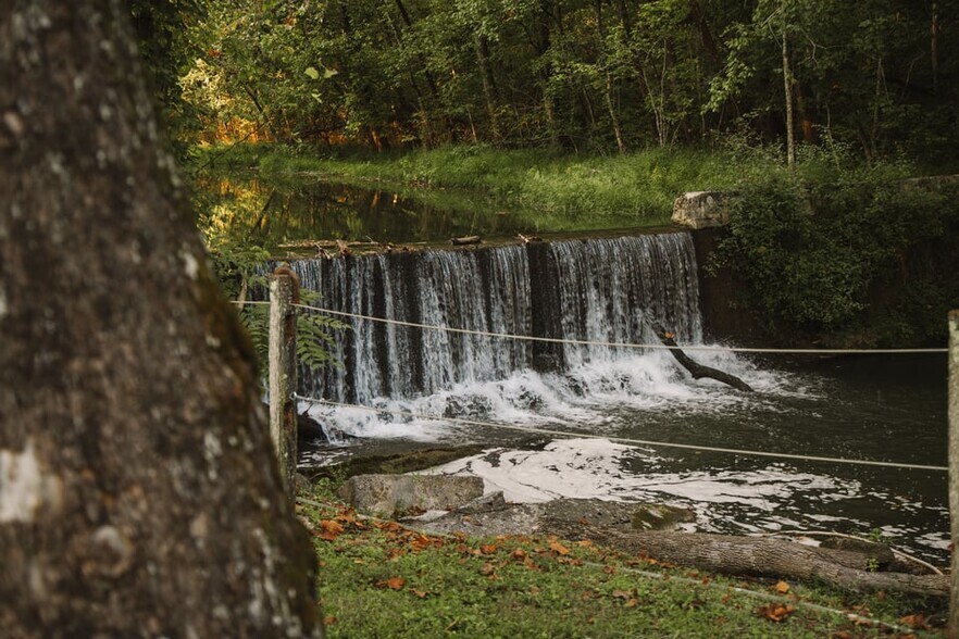 More Photos Of 21405 Parks Mill Rd, Abingdon Lodge Meeting Hall For Sale