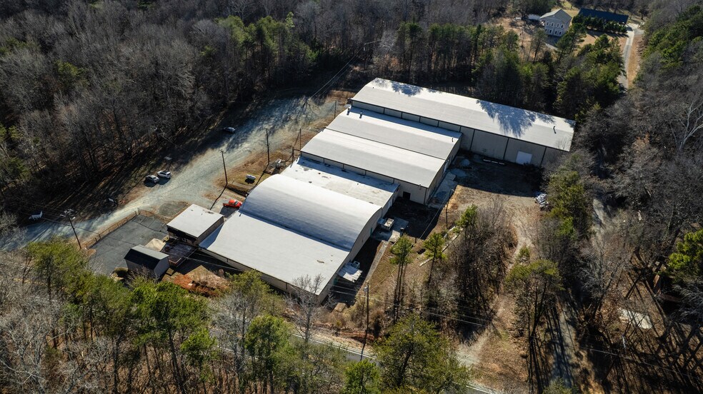 More Photos Of 1941 Haw River Hopedale Rd, Burlington Warehouse For Sale