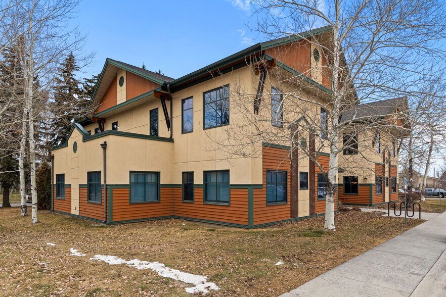 More Photos Of 1940 W Dickerson St, Bozeman Office For Lease