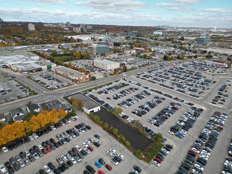 More Photos Of 142 Cross Ave, Oakville Auto Repair For Sale