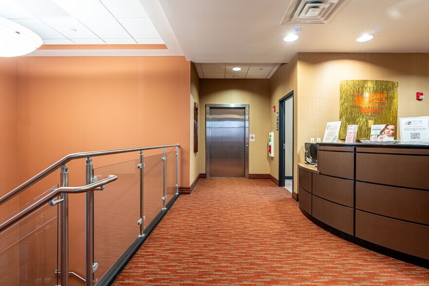More Photos Of 16105 S La Grange Rd, Orland Park Medical For Lease