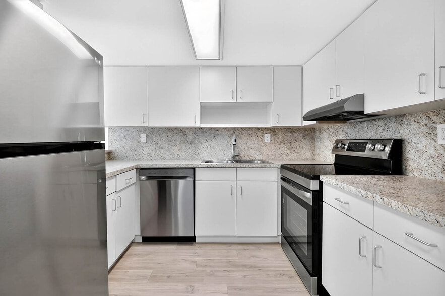 More Photos Of 311-357 Gulfstream Rd, Dania Apartments For Sale