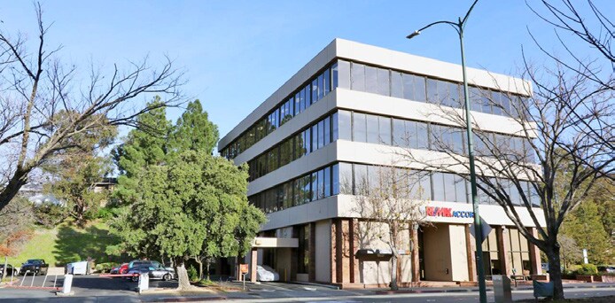 More Photos Of 800 S Broadway, Walnut Creek Office For Lease