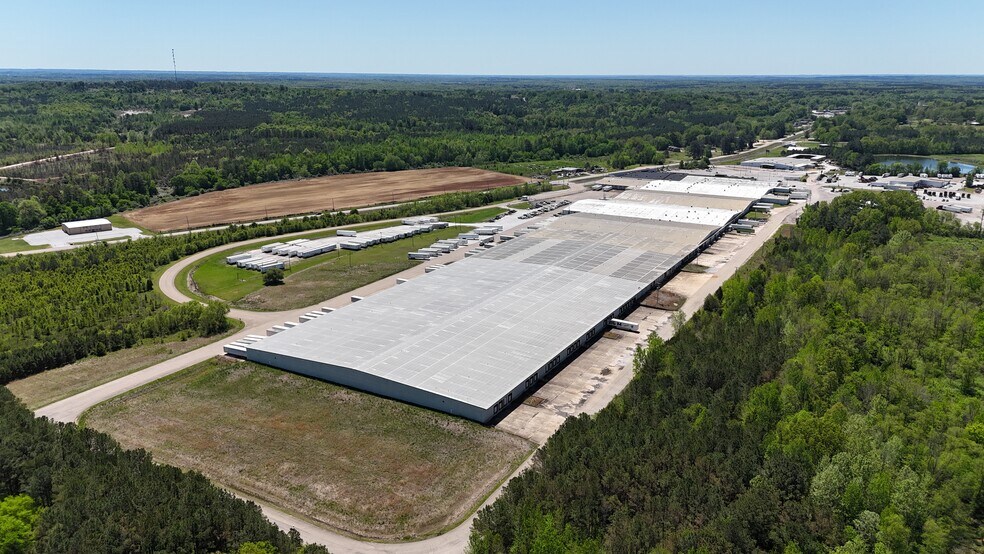 More Photos Of 6451 Highway 15 N, Blue Mountain Distribution For Sale