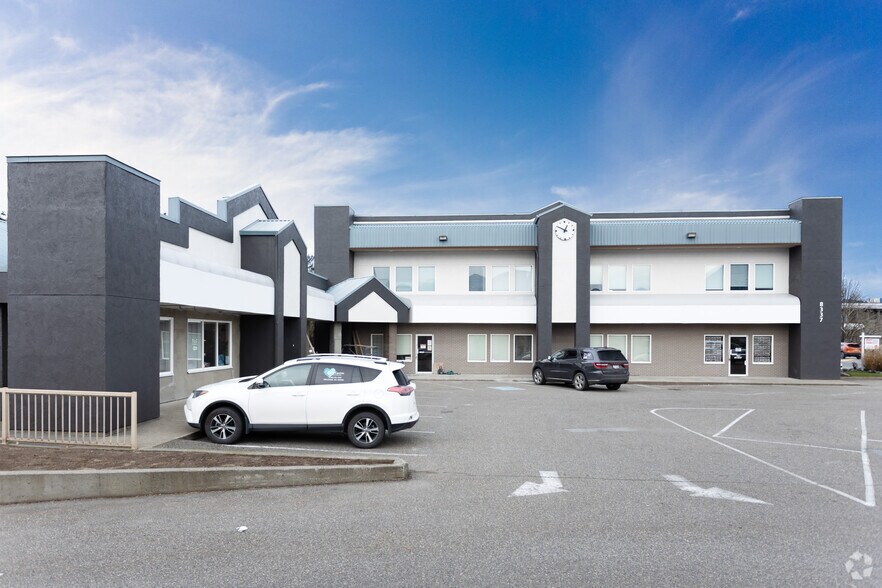 More Photos Of 8337 Young Rd, Chilliwack Office For Lease