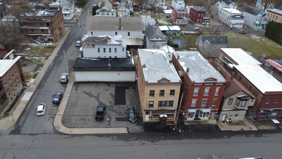 More Photos Of 38 Reid St, Amsterdam Specialty For Sale